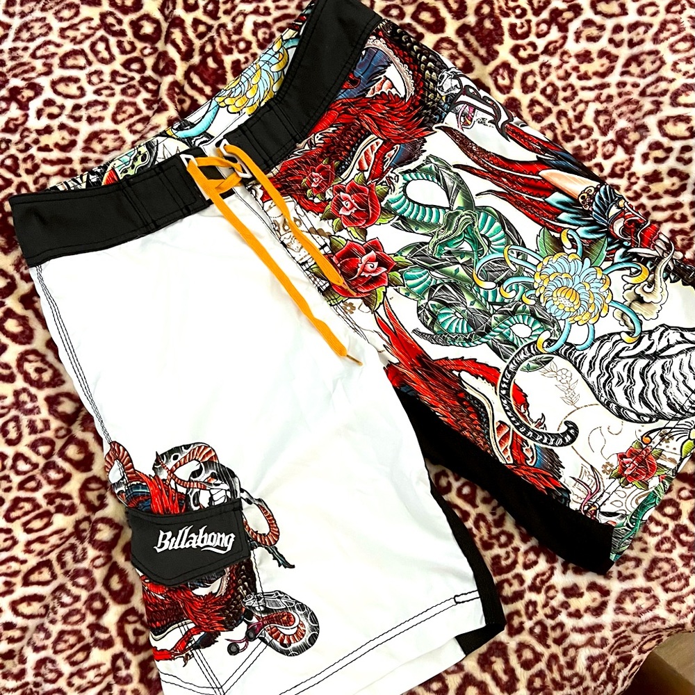 Billabong Swim Trunks/Board Shorts. Size L. Barely used.